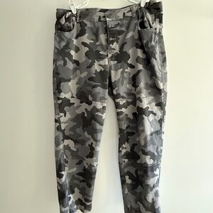 Sundance Reed Camo Pants